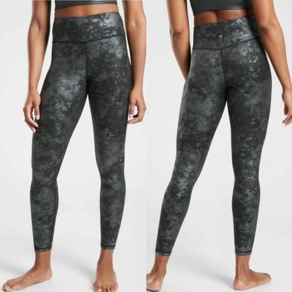 Athleta Elation Misty Lace Ultra High
Rise Leggings EUC